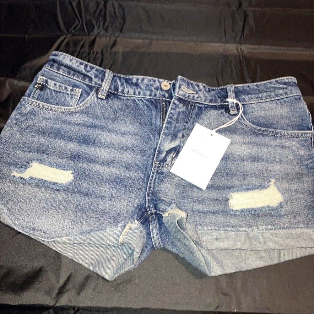 NWT RanCan Low waist Button Front Denim Distressed Shorts size 29 Waist *W-11)
